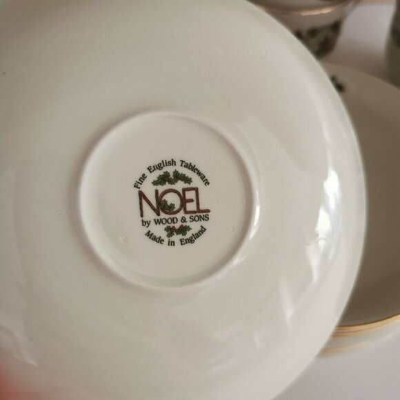 Wood & Sons 'Noel' Cup and Saucer Christmas Dinnerware Table Setting Holidays - Picture 5 of 6